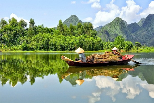 Flights to vietnam